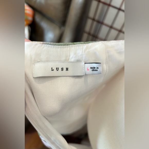 LUSH Danielle Retro Print Cut-Out, Open Back Jumpsuit NWOT - Picture 6 of 7